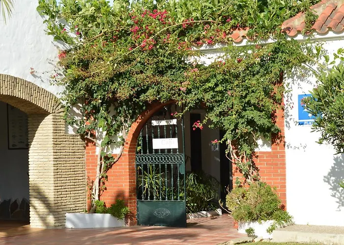 El Capi Pensión Zahora